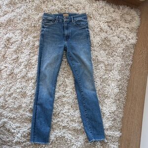 MOTHER Looker Ankle Fray Jeans in Hey Sun Size 24